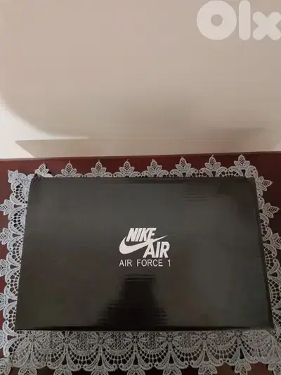 أسبدرين للبيع رجالي ماركة Nike شبه جديد قياس 45 السعر 25$