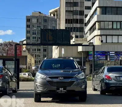 Hyundai Tucson 2.4L Limited 4WD 1 owner!!