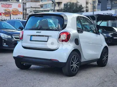 Smart fortwo 2016 Clean Carfax low mileage
