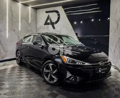 Hyundai Elantra 2019 Clean Carfax 38000 miles
