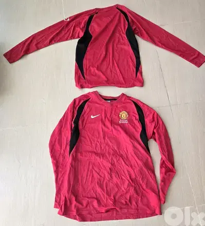Manchester United Training Camp Shirts