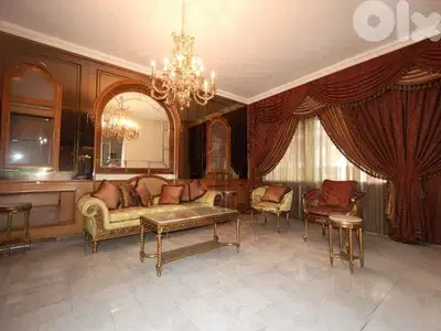 Apartment for Sale in Mar Elias شقة للبيع في مار الياس