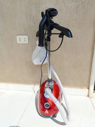 جهاز بخار للملابس (Steamer) للبيع