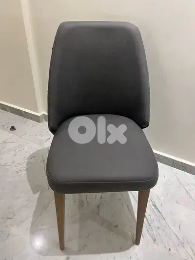 8 Dining Chairs
