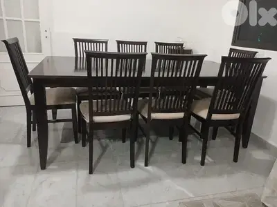 صفرا ٨كراسي شبه جديد