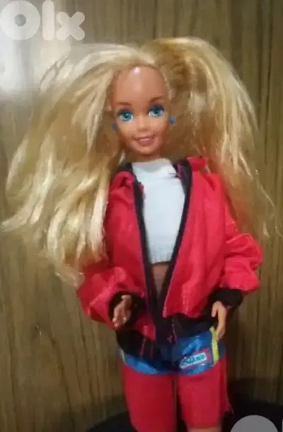 Barbie BAY WATCH LIFEGUARD Mattel1994+her own wears+kickers great doll