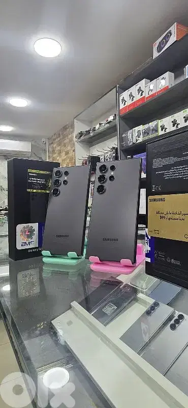 Samsung s24 ultra 256 gb 12 ram like new