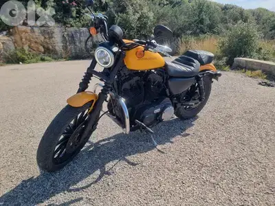 Harley Spotster 883
