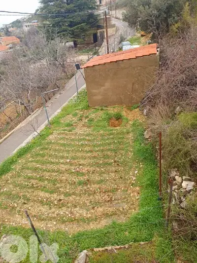 lands for sale in Bchaaleh أرض "لقطة"للبيع في بشعلة