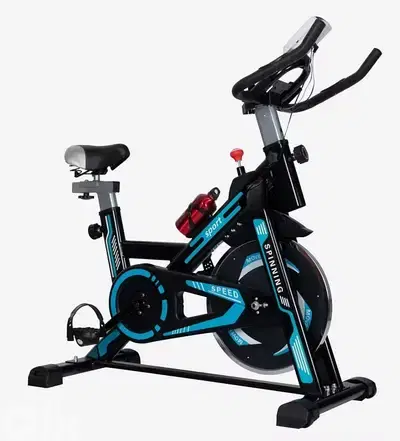 Spinning bike belt driving system