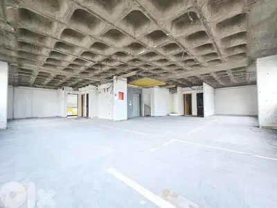 RAO26-4867 Office 200m2 for rent in Gemmayze