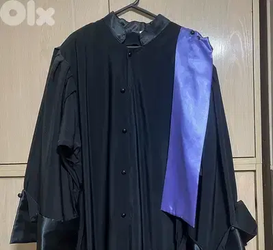 graduation dress with hat for 50 $
