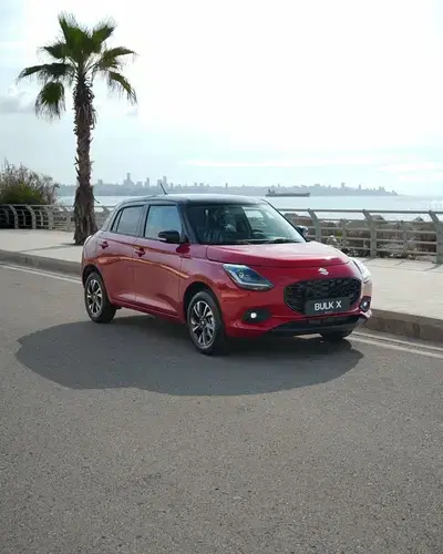 Suzuki Swift GLX - 0 KM - 2026 Model - Two-Tone