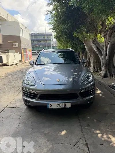 Porsche Cayenne 2011