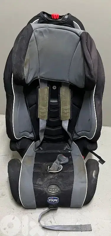 Car seat chicco used 35 $ beyrout ashrafiye