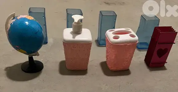 أغراض  بيت  مشكل  ٨ قطع  بيروت  الاشرفية  ٨  دولار  ٠٣٧٢٣٨٩٥
