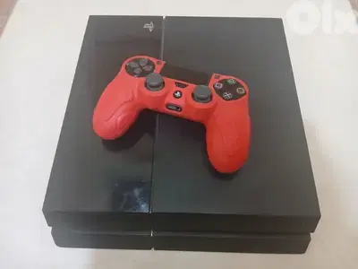 PS4 USED LIKE NEW++3MONTHS PLAYSTATION PLUS FOR FREE لمزيد من التفاصيل