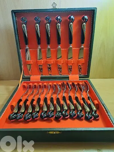 Vintage Jezzine 18 pieces cultery set
