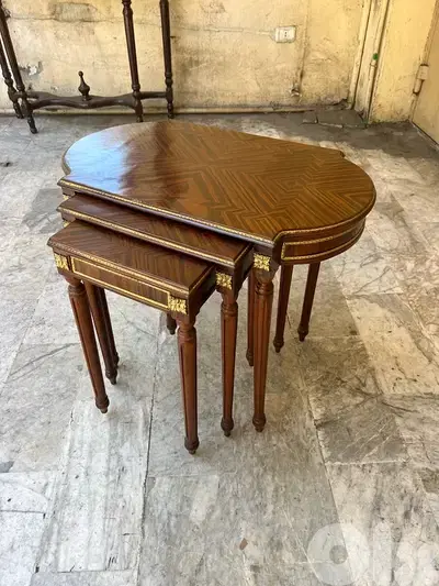 frensh coffe table طقم طاولات فرنسي خشب جوز تنزيل برونز ناعم روعة