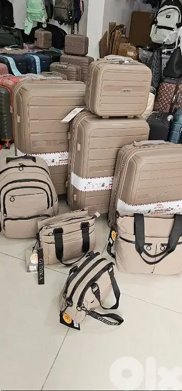 8I-539225 OFF 50% set 7 PCS bags luggage suitcases backpack sling bag