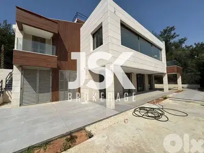L20922 - Modern Furnished High-End Finishing Villa For Rent in Baabdat