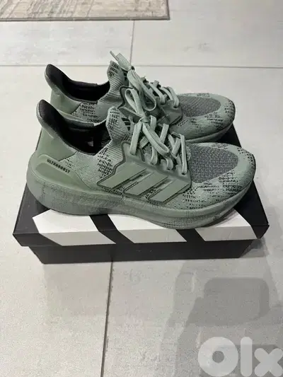 Adidas Ultraboost 5 size 41 brand new