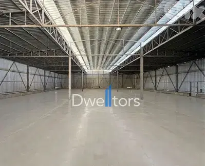 Hangar for rent in Zouk  - 1100 SQM - 7.0 M Height