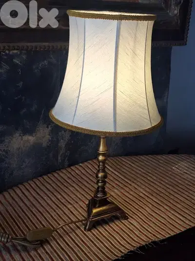 bronze english lamp