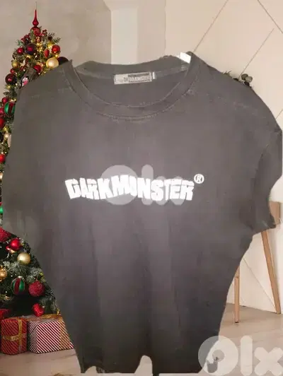 Black T-shirt