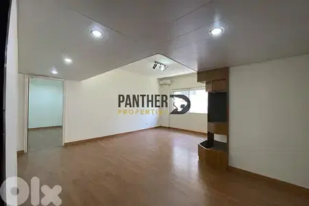 Prestigious 130sqm Achrafieh Ref#PA126شقة للبيع في الأشرفية