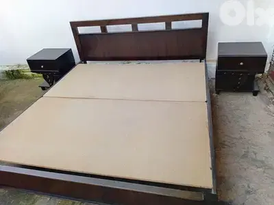 تخت مجوز تنين كموند
