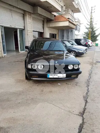 BMW 7-Series 1992