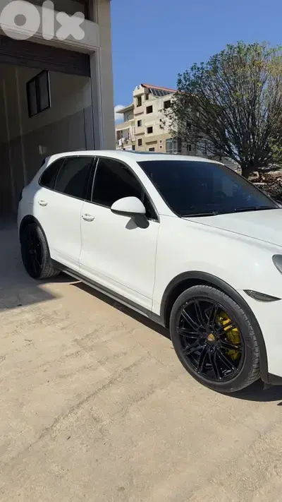 Porsche Cayenne 2011