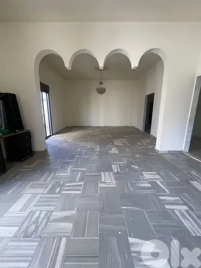 Apartment For Sale in Biaqout
