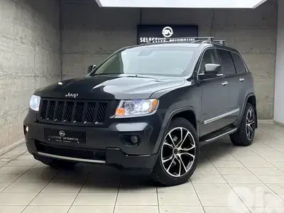 Jeep Grand Cherokee V8 Hemi SRT LOOK original!
