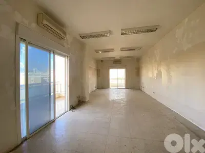 Office in Jdeideh can be Convertible to Residential مكتب للبيع