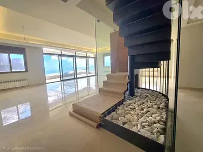 Duplex 325m² + Terrace 70m² for sale in Biyada