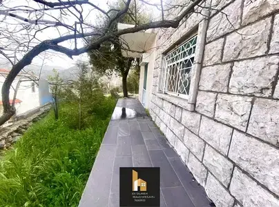 Stand Alone 200m2 for sale in Feytroun built on 580m2 Land/فيطرون