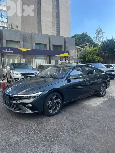 Hyundai Elantra 2025 zero