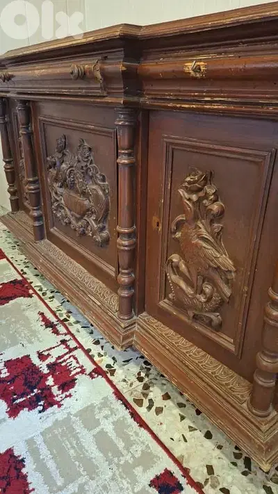 antique dressoir