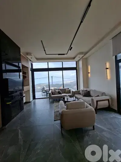 Villa For Sale in Zaarour- فيلا للبيع في زعرور