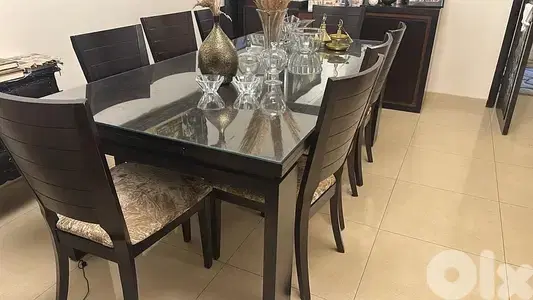 full dinning room