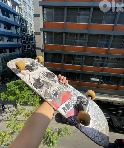 skateboard