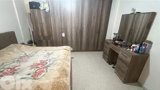 6 pieces master bedroom