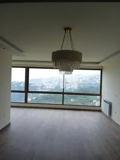 Apartment For Sale-Cornet El Hamra- شقة للبيع- قرنة الحمراء