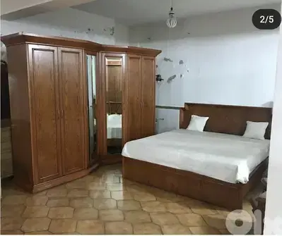 full bedroom
