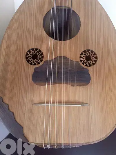 عود بحالة الجديد oud like new