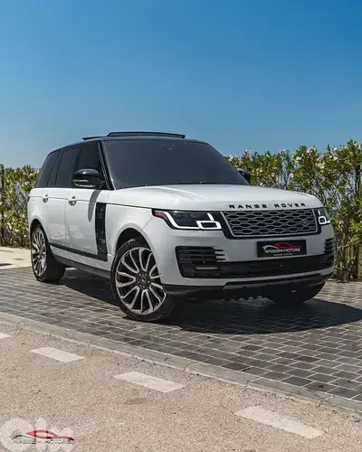 2018 Range Rover Vogue V8 Dynamic, Clean Carfax, Fully Loaded!!