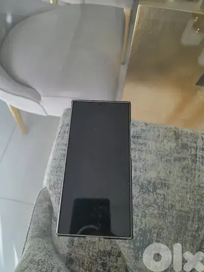 Samsung S24 Ultra with Pitaka cover
