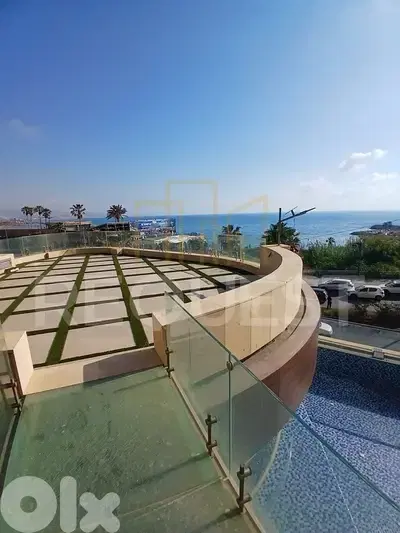 Apartment With Terrace For Sale in Raouche شقة مع تراس للبيع في الروشة